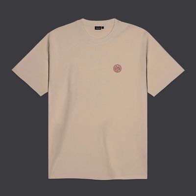 BADGE ROUND LOGO TEE